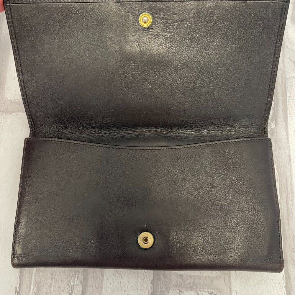 Yves Saint Laurent Vintage Muse Long Wallet in Black Calfskin Leather - Preowned - Picture 5 of 11
